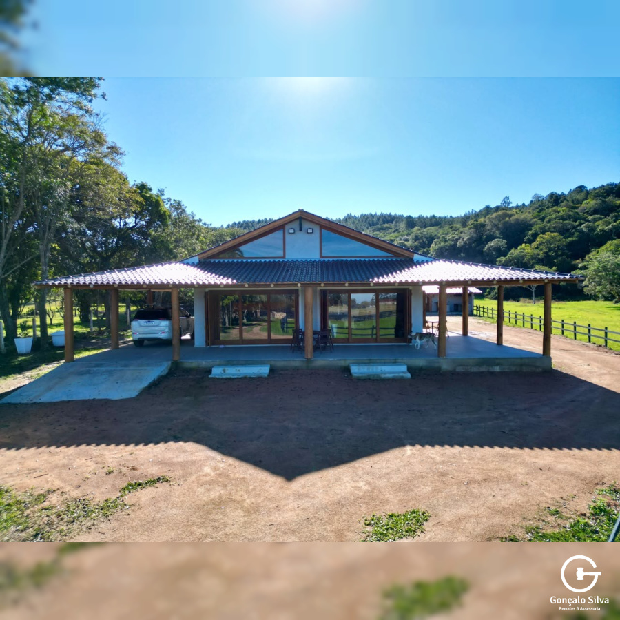 Cabanha fantástica com 18 Hectares em Viamão